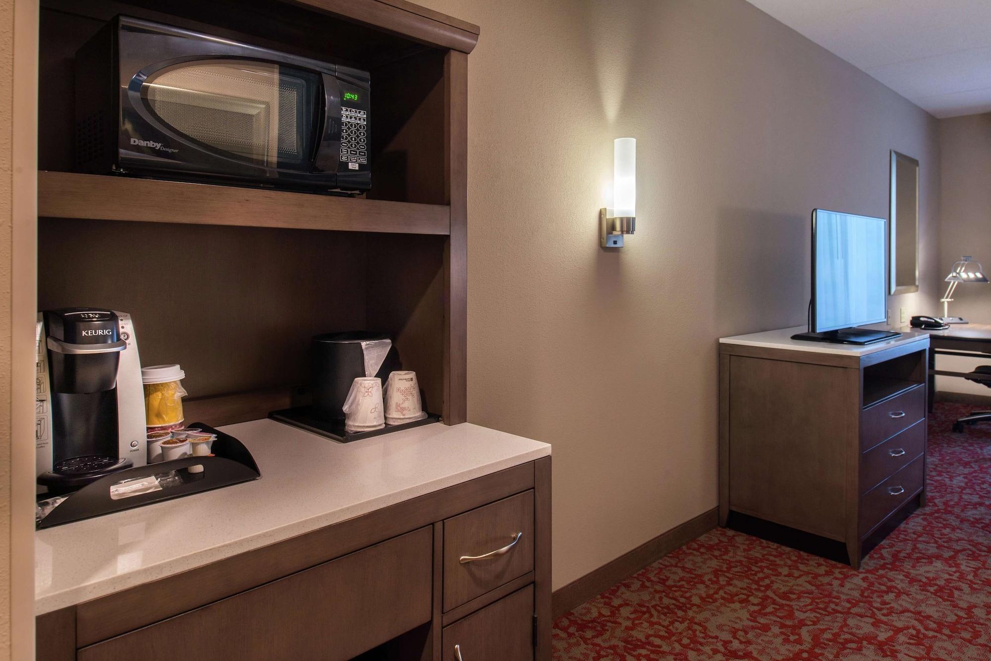 Hilton Garden Hotel 3*