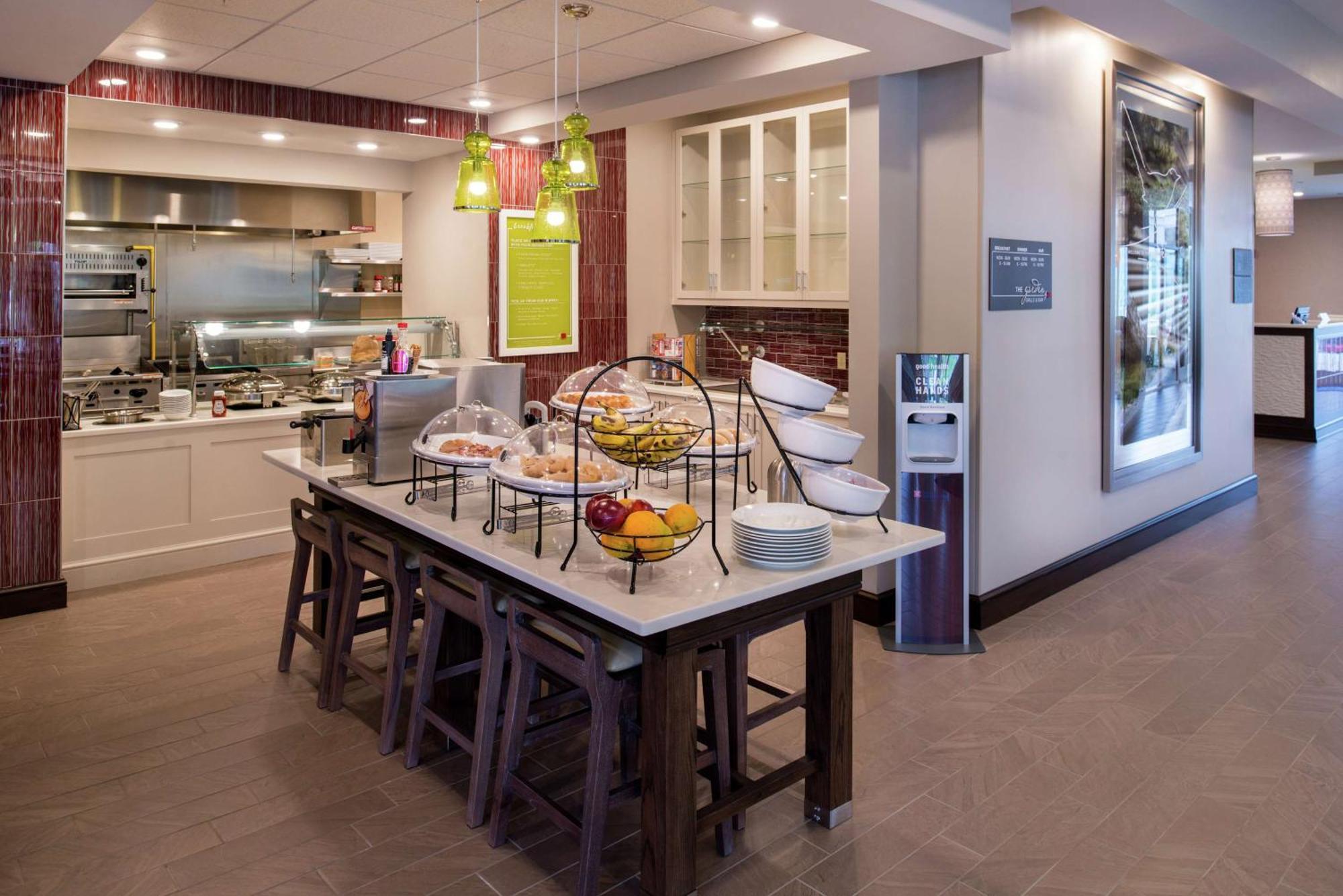 Hilton Garden 3*